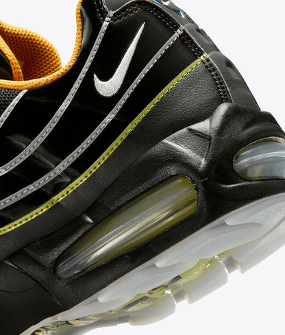 AIR MAX 95 BIG BUBBLE SE "BLACK/WHITE-GOLD LEAF-PEAR"